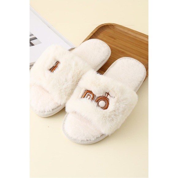 Faux Fur Open Toe Slippers - Picture 3 of 8